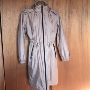 Cream brand lightly insulated hooded trench Coat